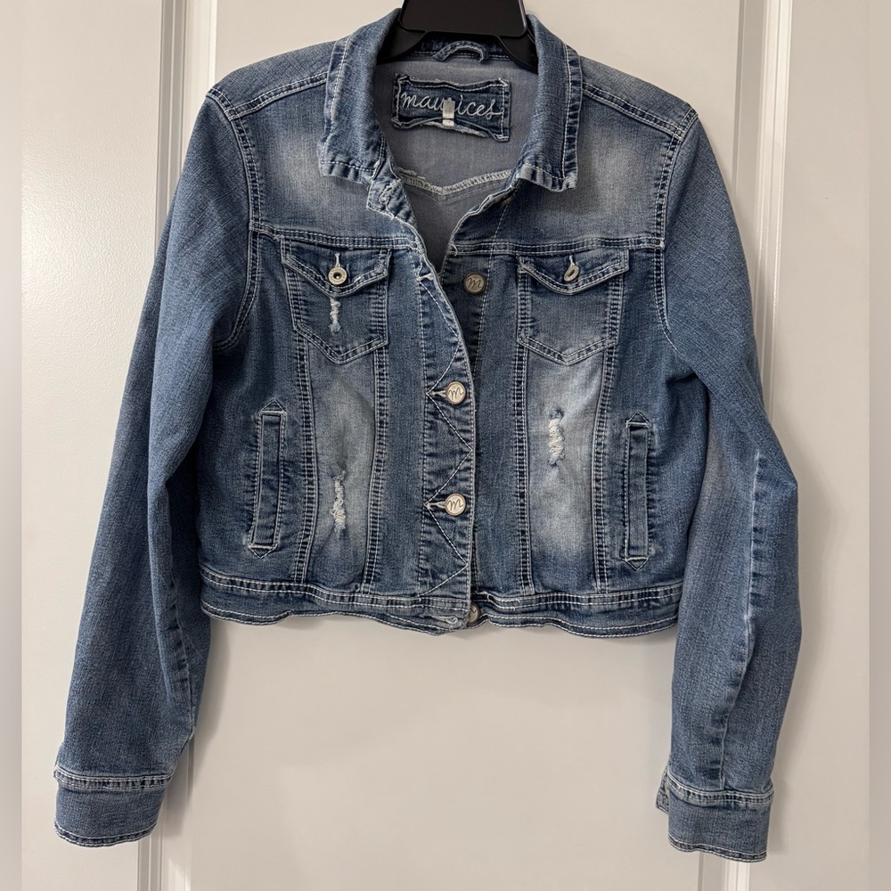 #2549 - Maurices Cropped Trucker Jean Jacket Medium Wash Blue Denim